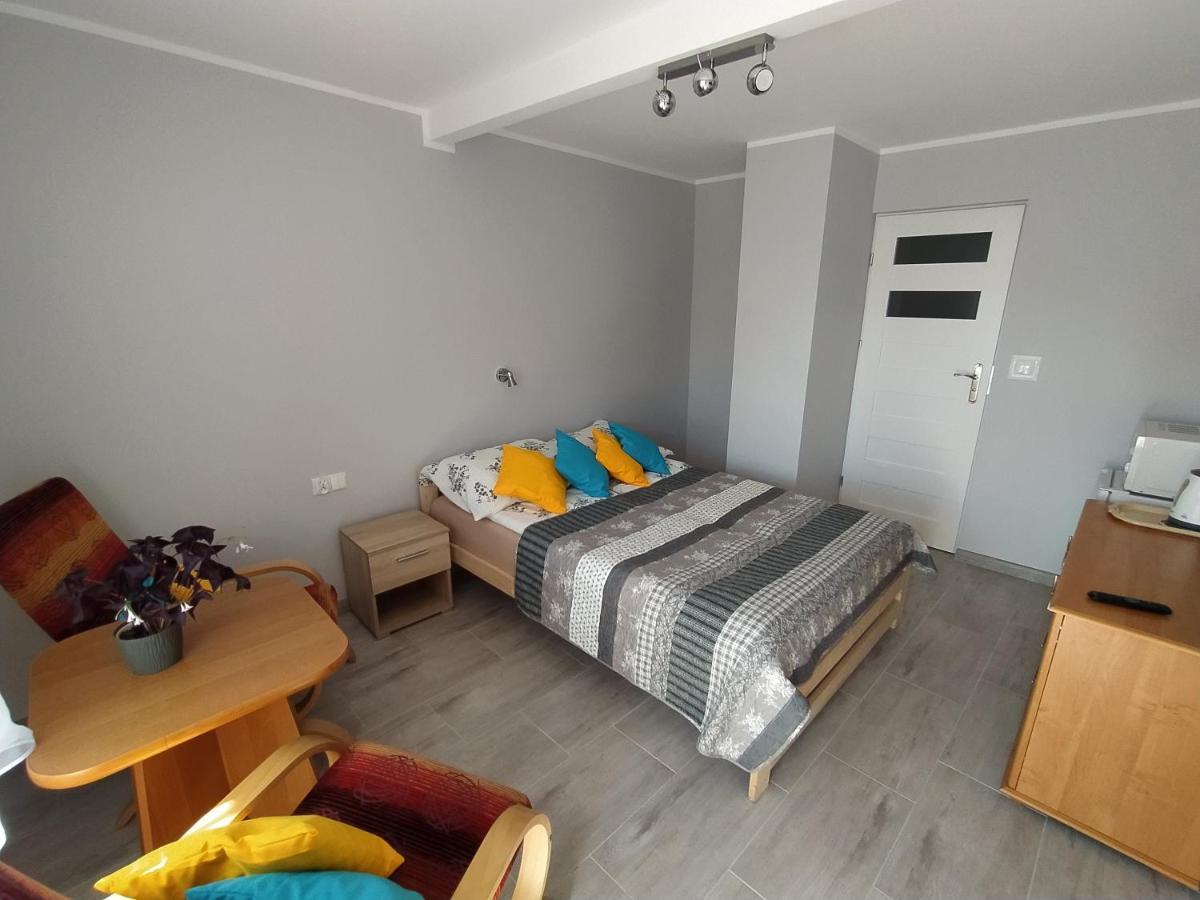 Moris 2 Pokoje Goscinne ليبا المظهر الخارجي الصورة